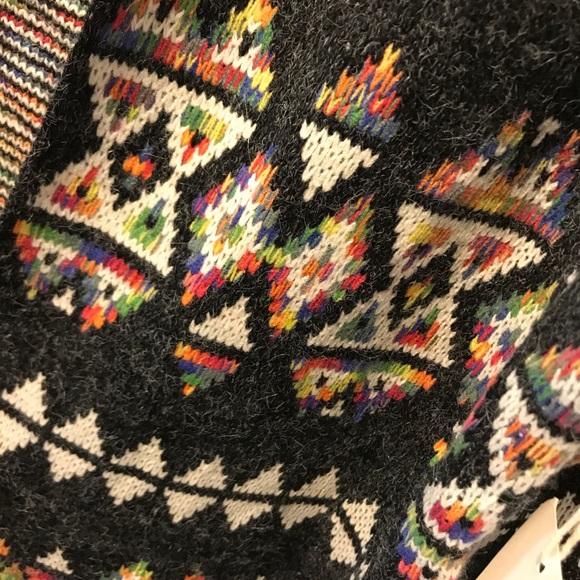Tribal Pattern Cardigan - Picture 2 of 4